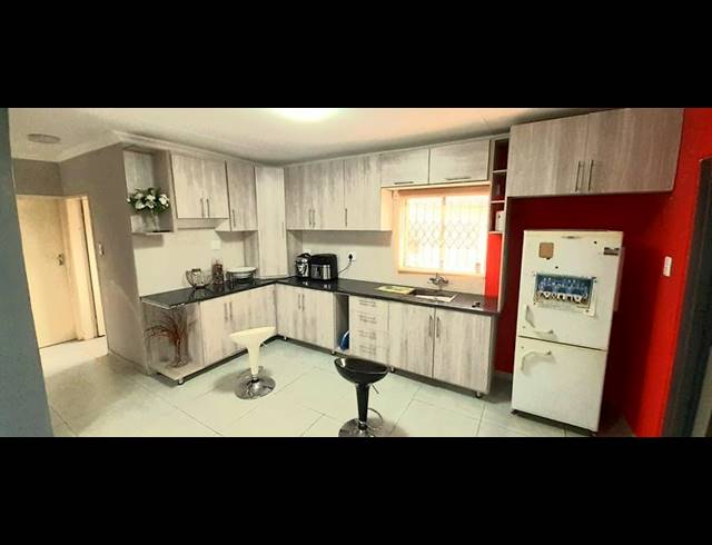 3 BEDROOM HOUSE FOR SALE IN MADIBA PARK